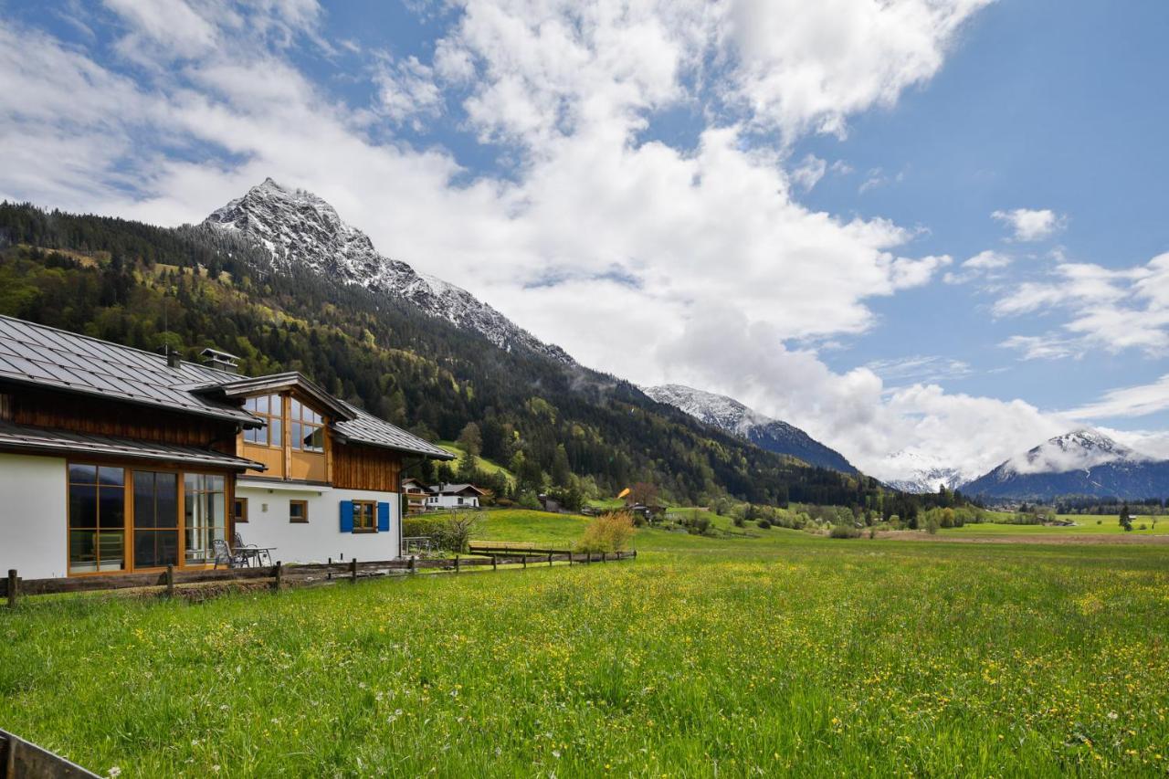 "Haus Bellevue" - Annehmlichkeiten Von 4-Sterne Familien-Und Wellnesshotel Viktoria Nebenan Koennen Mitgenutzt Werden Oberstdorf Exterior photo